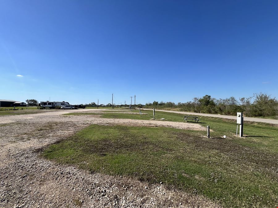 Bastrop Bayou RV Park, 2400 CR 595, Angleton, TX, 77515