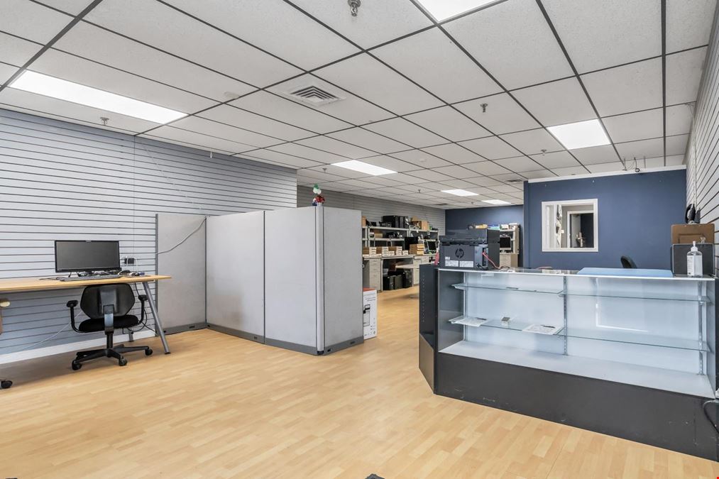 Two-level Commercial Condominium for Sale in Dracut, MA