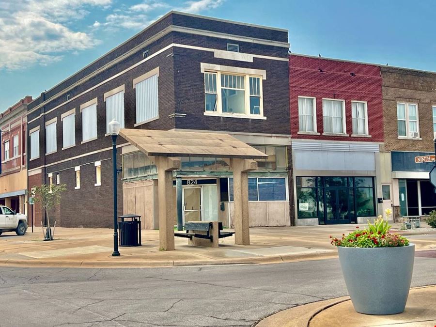 824 S. Walnut Street