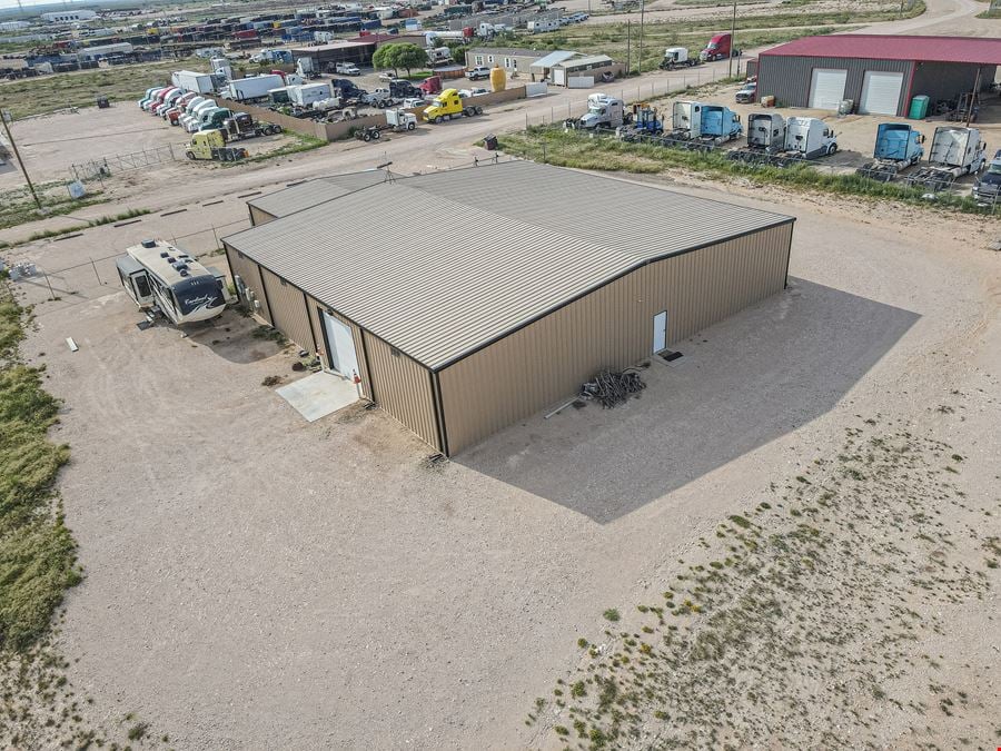 Traditional Office/Shop Near Interstate 20