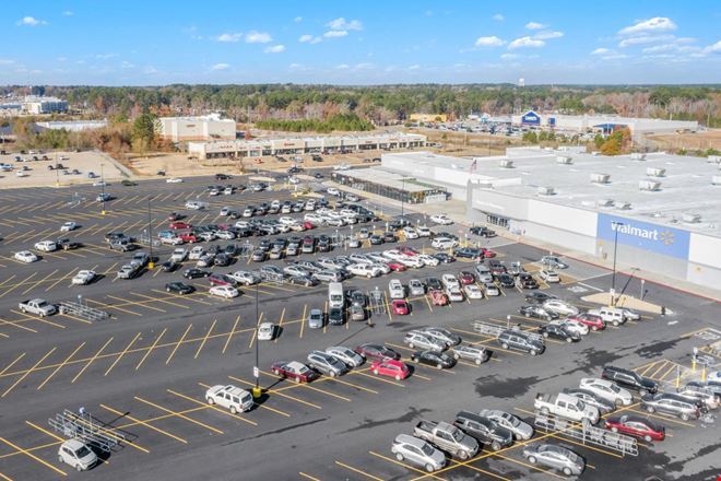 Preview of Retail space for Rent at 1407 Eagle Dr.