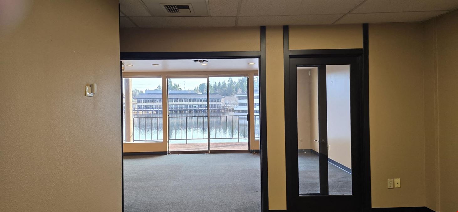 9 Lake Bellevue Drive, Unit 114+116