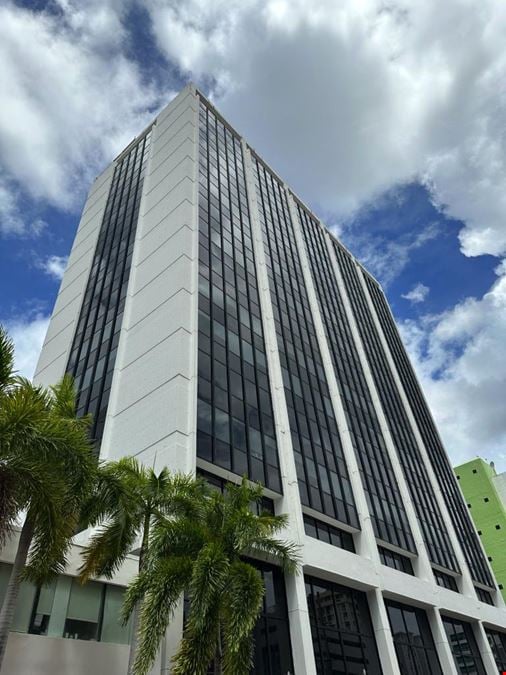 221 Plaza | Hato Rey