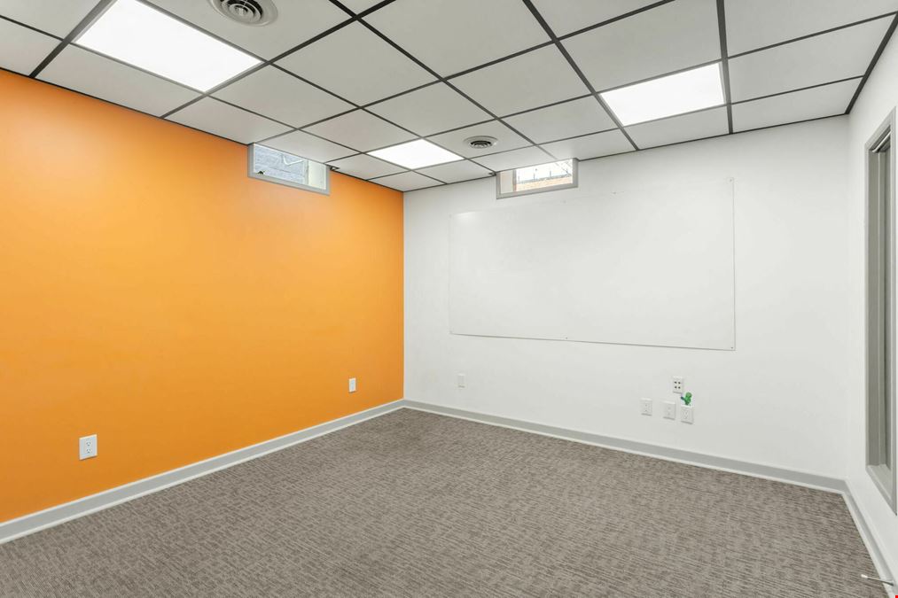 TURN KEY READY OFFICE/RETAIL SPACE IN STAUNTON'S DOWNTOWN HISTORIC DISTRICT