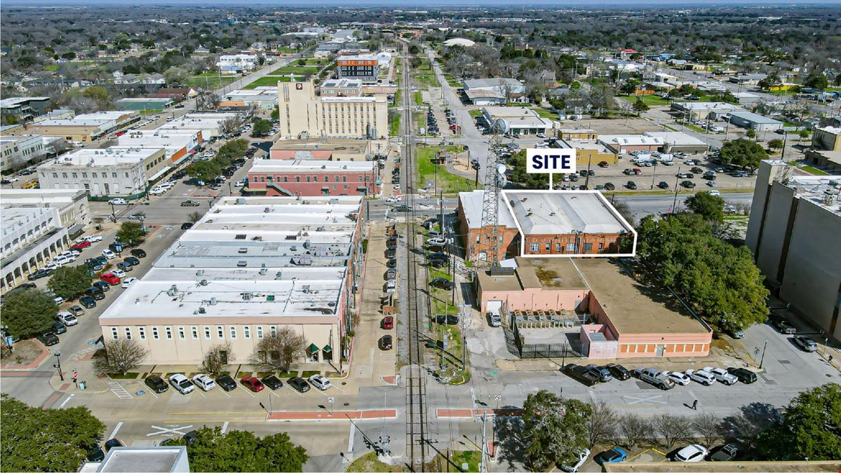 123 E William J Bryan Pkwy