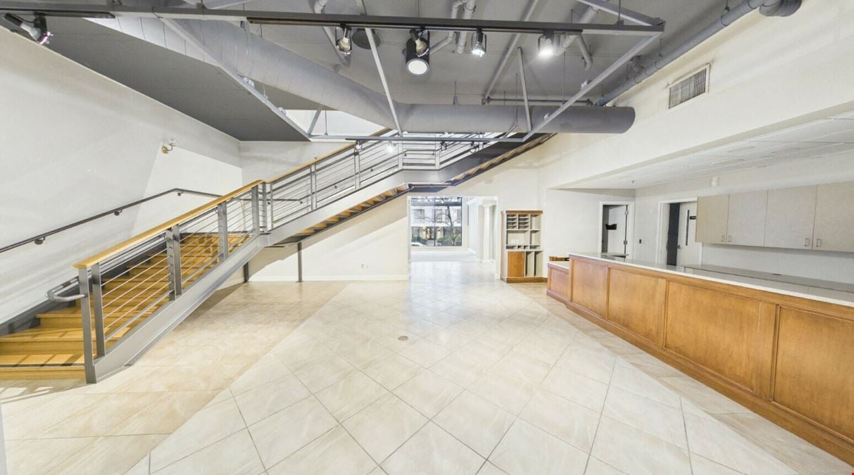 10708 Main St