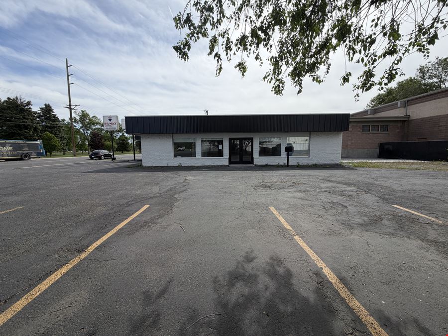 902 Central Ave