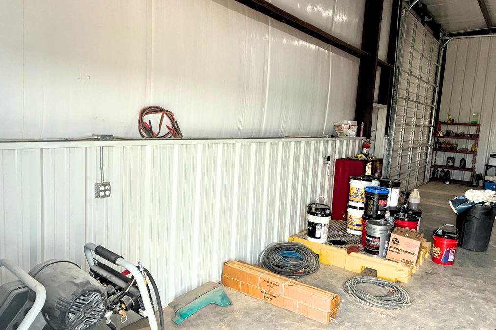3,000± SF Industrial/Flex Space on 1.0± AC