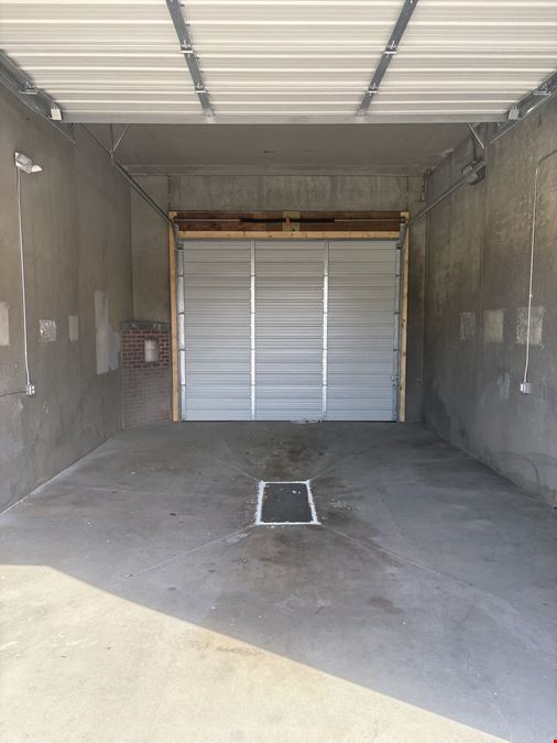 STORAGE/CONTRACTOR BAYS