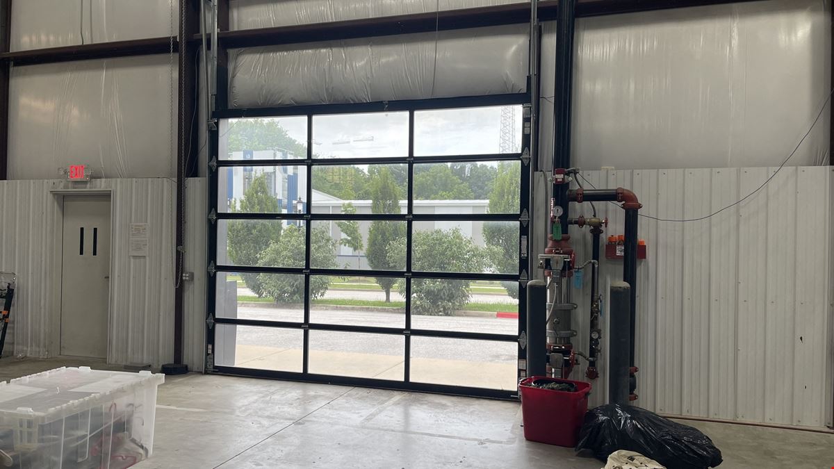 10,000 SF FLEX SPACE LEASE JOHNSON, AR