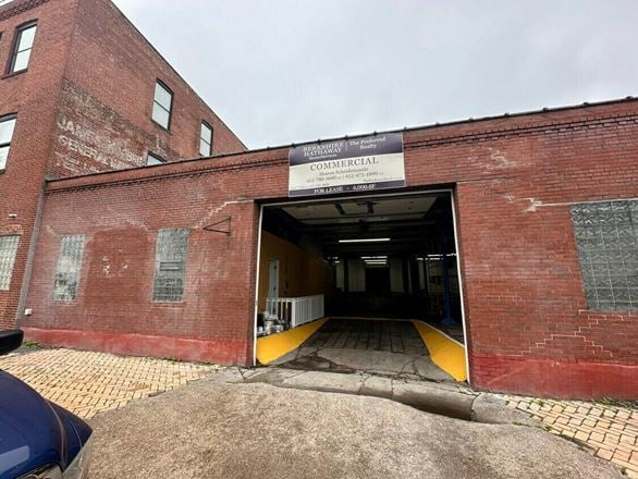 Preview of Retail space for Rent at 3014 Penn Ave