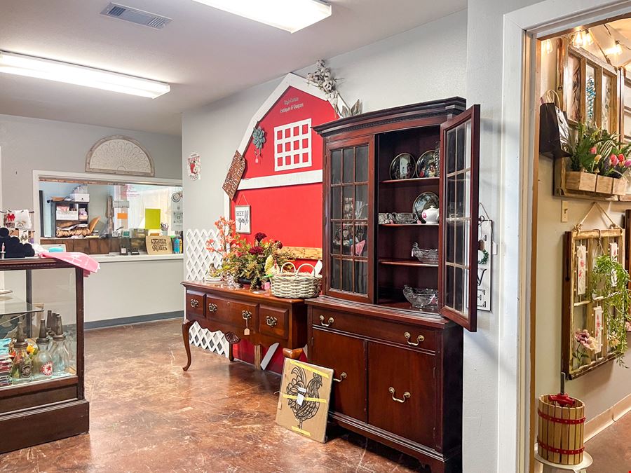 Motivated Seller – Income-Producing ±10,000 SF Office/Warehouse