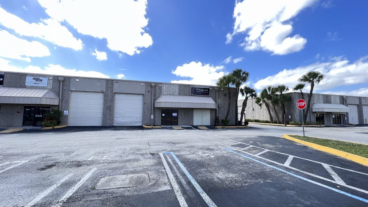 2862 NW 72nd Ave