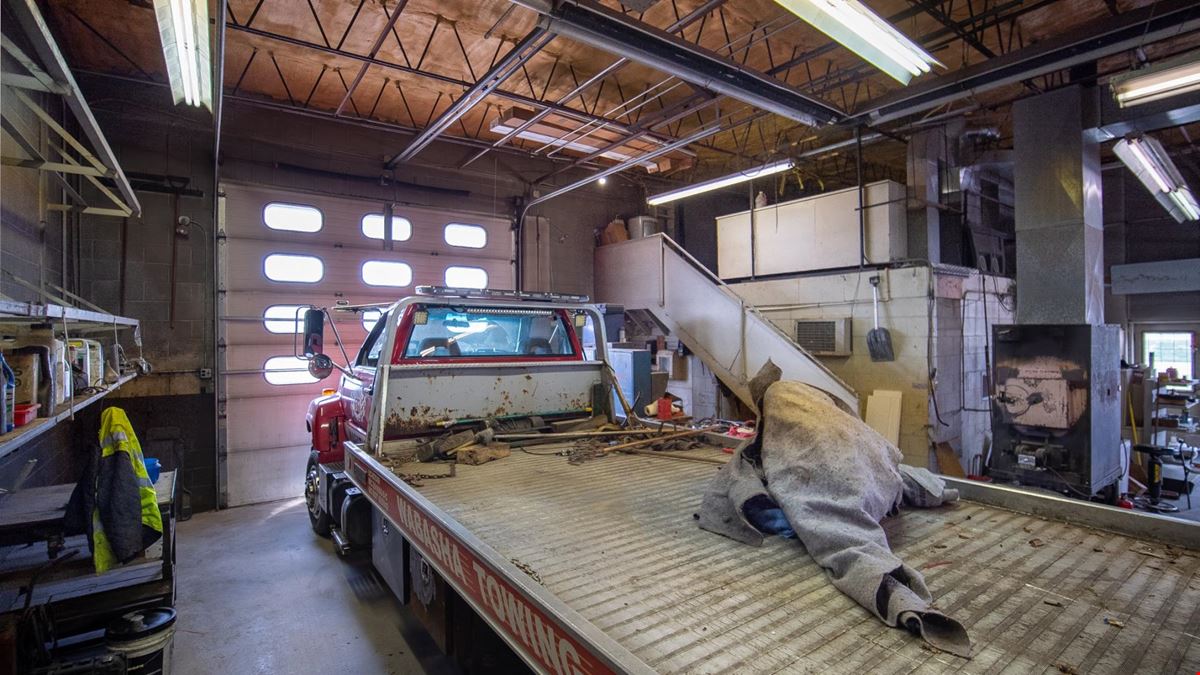 Versatile Automotive & Service Property with Excess Land | Near HWY 61