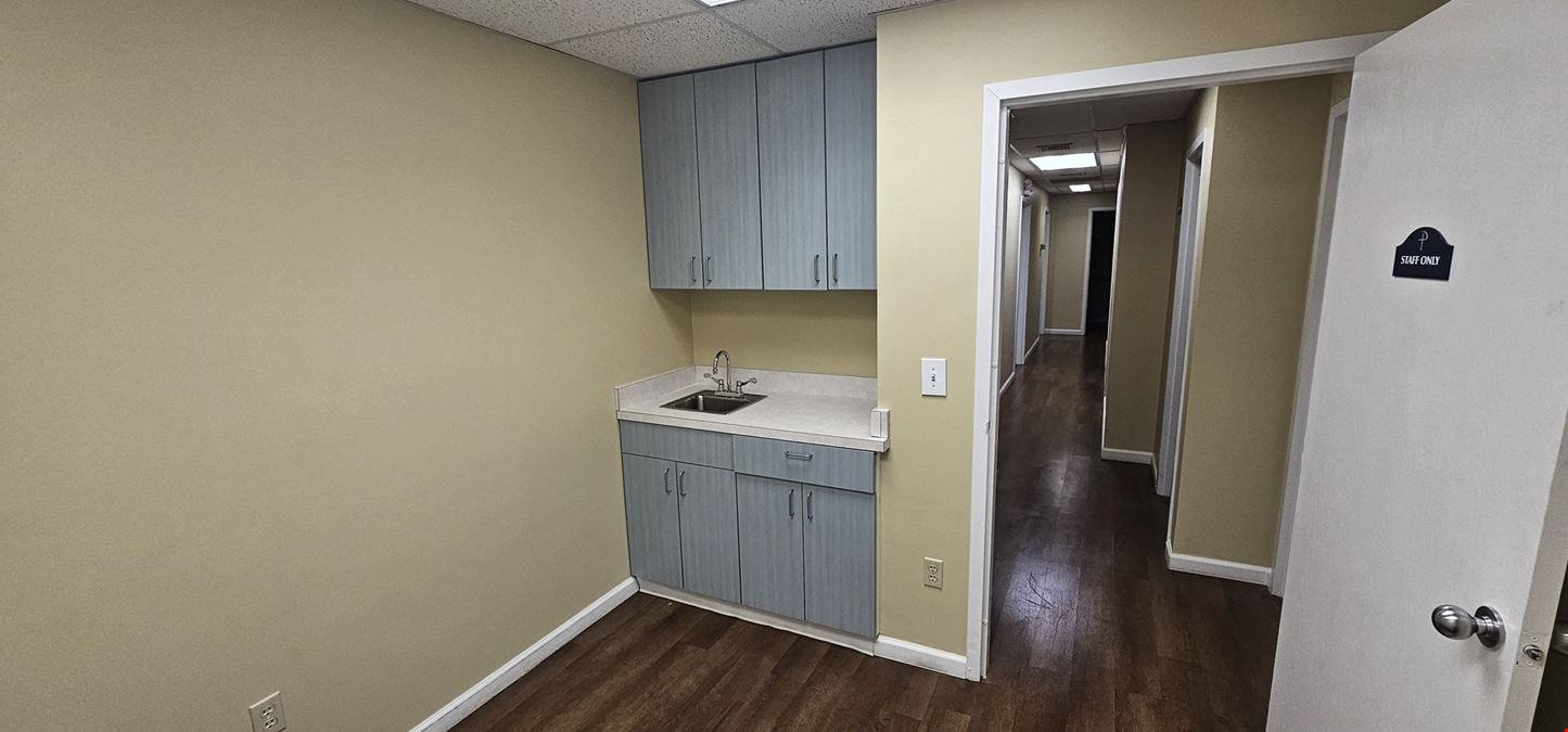 27 Hospital Ave Ste 201