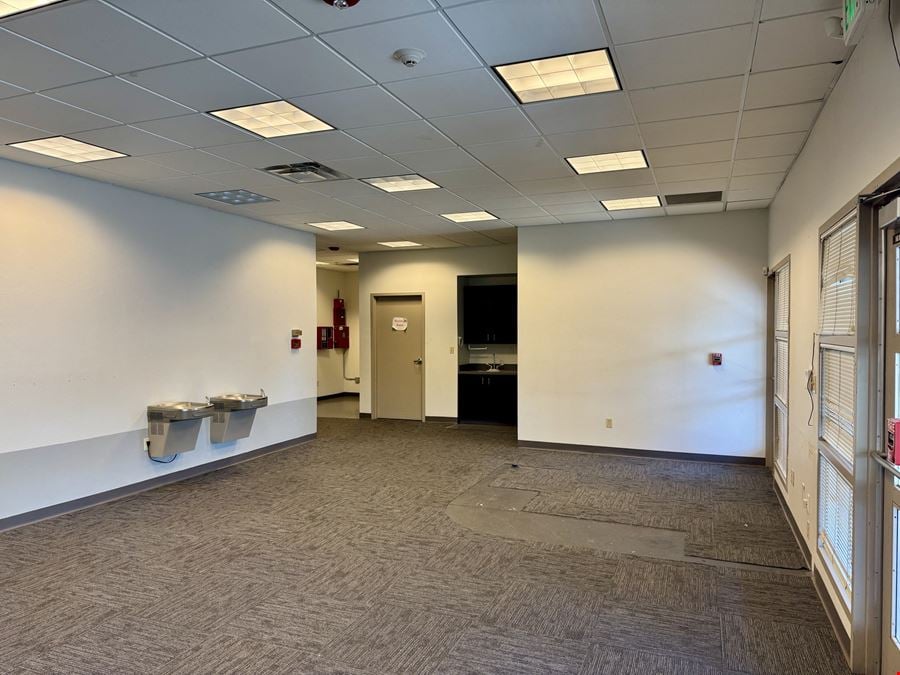 Now Leasing | 13,354 SF Endcap at Willow Village Center – SE ABQ