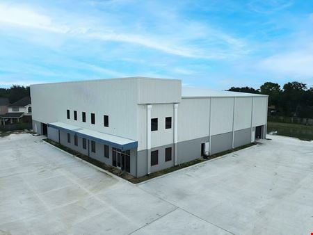 Preview of Industrial space for Rent at 6016 N Eldridge Parkway