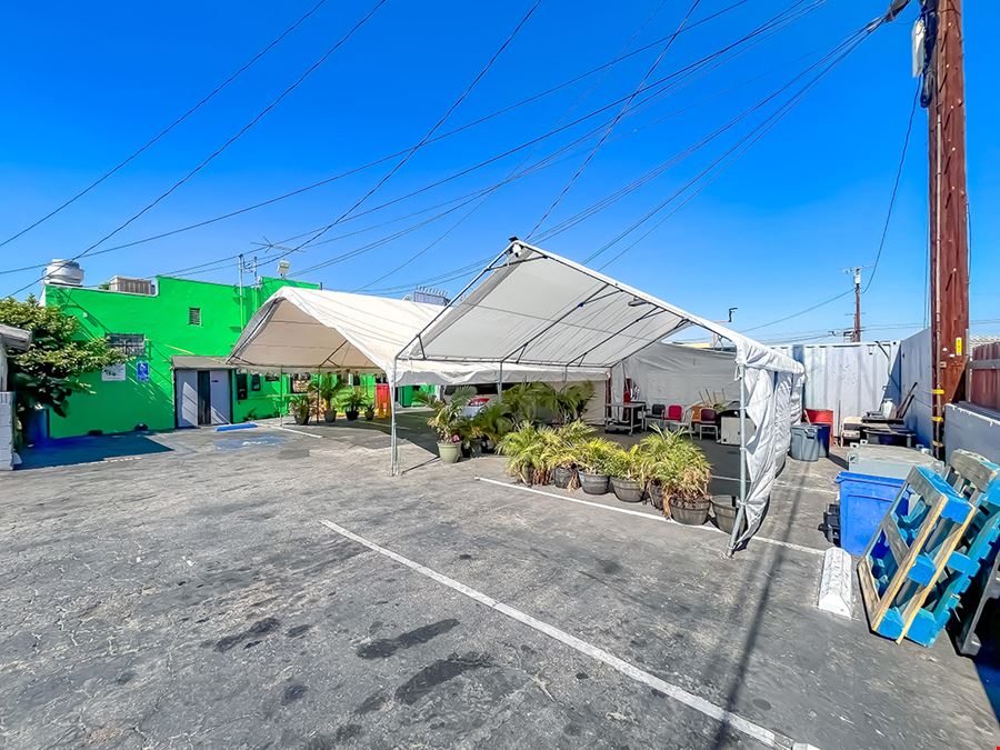 3578 E 1st St & 114 S Hicks Ave