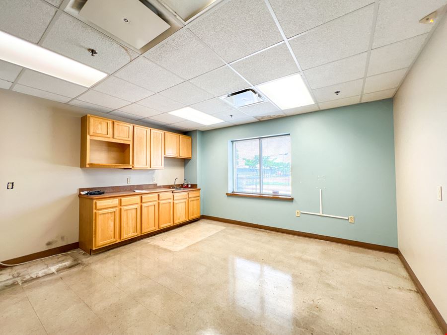 ±41,580 SF Industrial Facility with Cold Storage and Office Space
