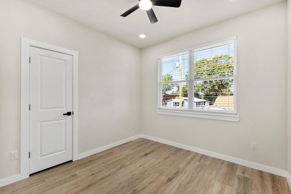 6 Unit Duplex Package in Brenham