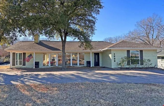 Preview of Office space for Rent at 1209 N Goliad St