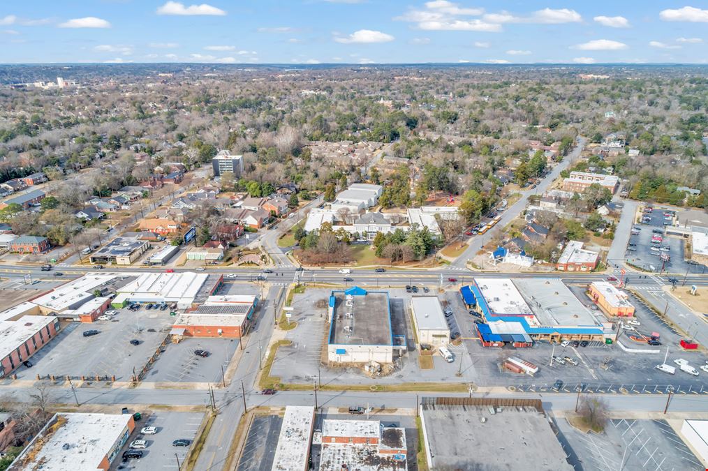 1.22 Acres | 10,980 SF Retail | 21,600 VPD | 3X Full Motion