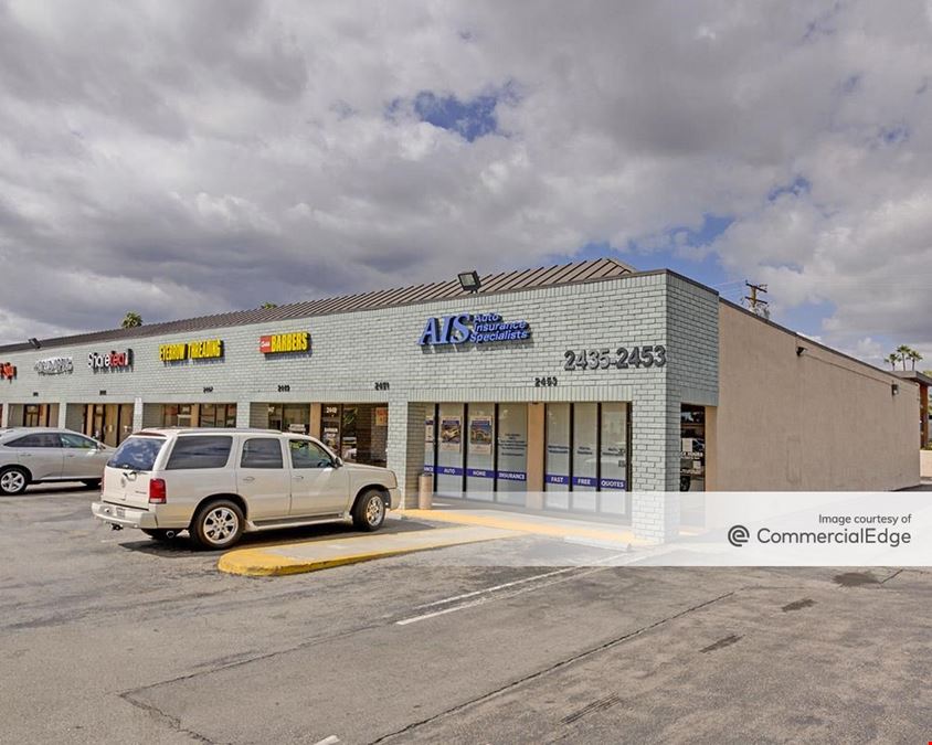 College Square Shopping Center