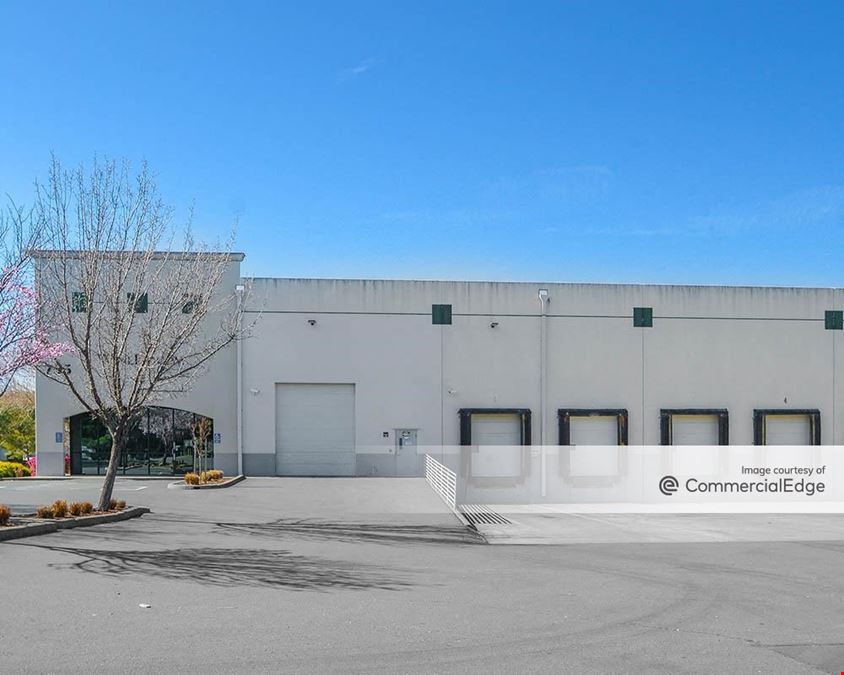 Napa Airport Corporate Centre - 755-765 Skyway Court