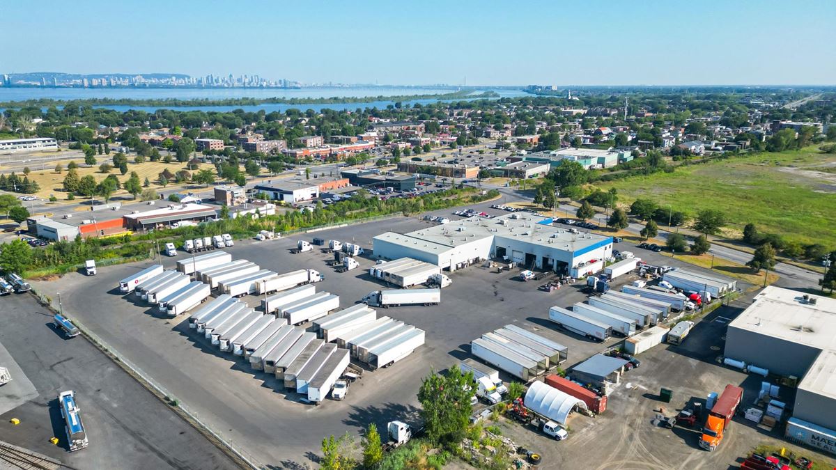 800 Saint-José
