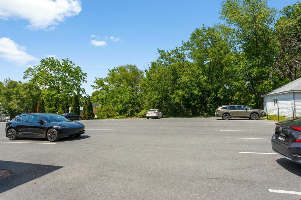 FOR LEASE - Premier Office Space | ±2,624 SF | Near Downtown Harrisonburg