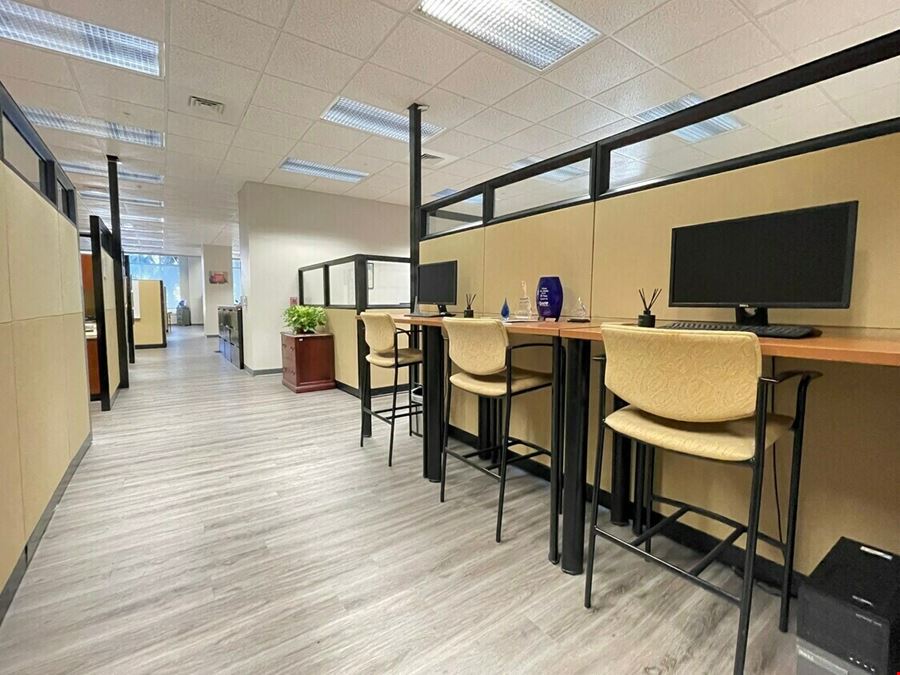 300 E University Ave, Ste 100