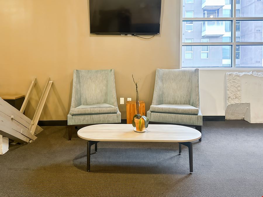 Regus - Glendale - Downtown