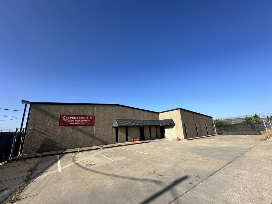 14,358 SF Grade-Level Industrial Bldg on Paved 2.20-Acre Fenced Lot