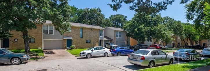 Towne Oaks Townhomes