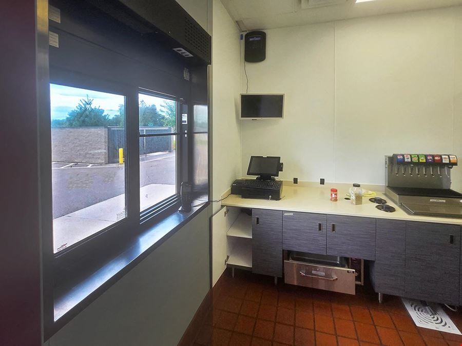 9927 Ulysses St NE, Suite 100
