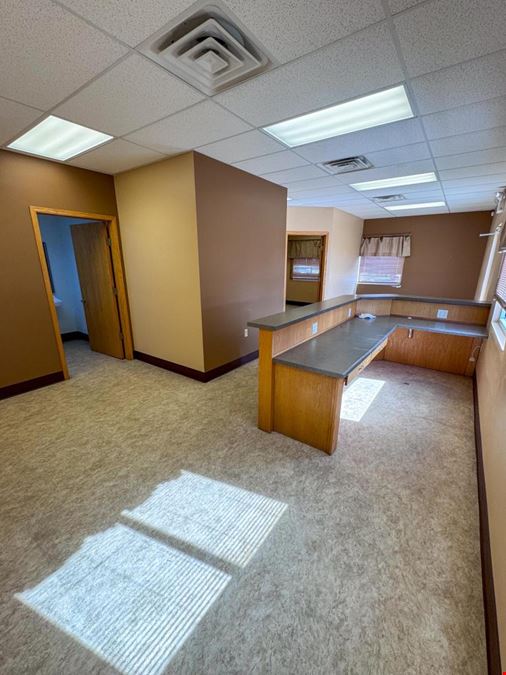 803 18th Ave NW - Austin MN Retail Space For Lease
