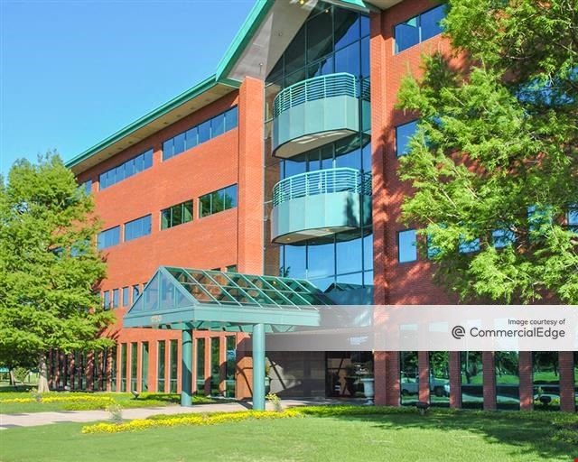 Two Hickory Centre