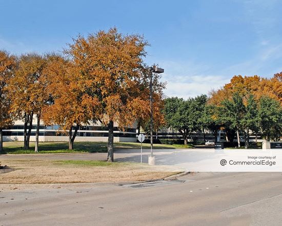 Preview of Office space for Rent at 17201 Waterview Pkwy