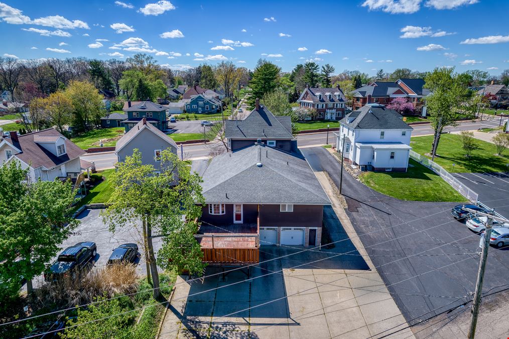 832 S Main St