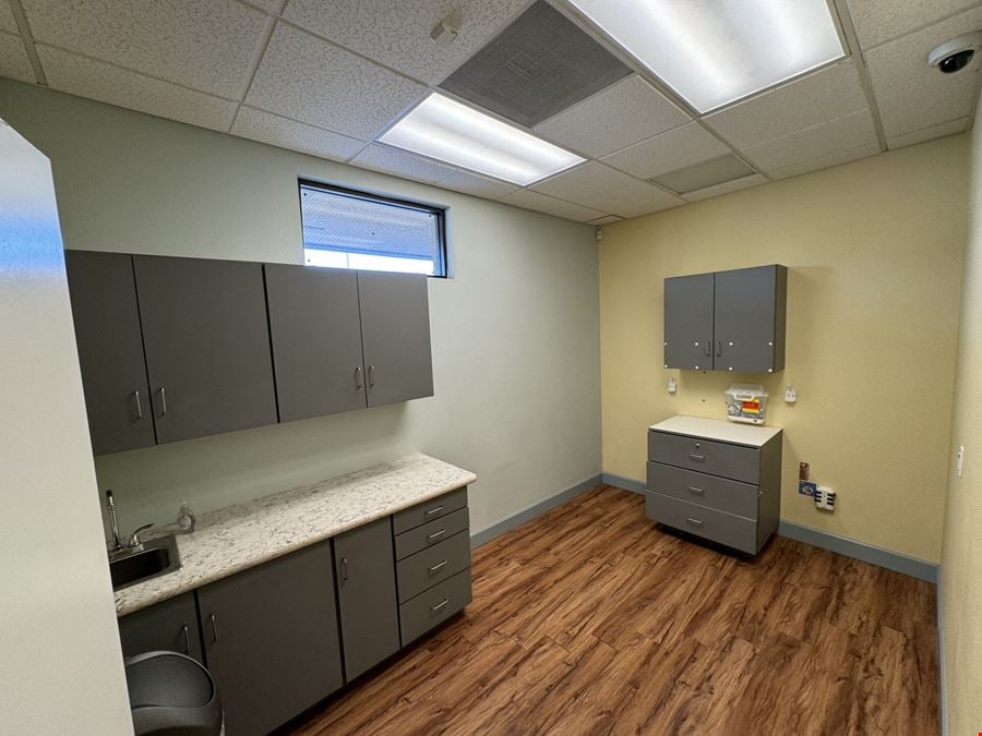 Medical Office Space .5 Miles From Community Regl Medical Center