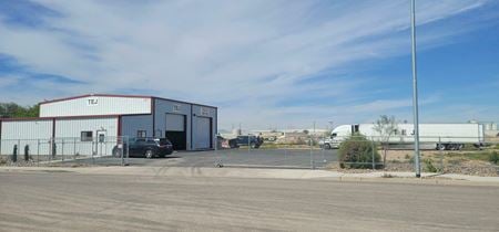 Preview of Industrial space for Sale at 1481 N Grant Ave