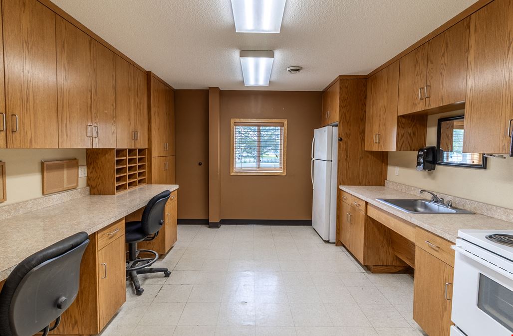 431 Lincoln Loop - Industrial Building with Heavy Power & Cold Storage Potential