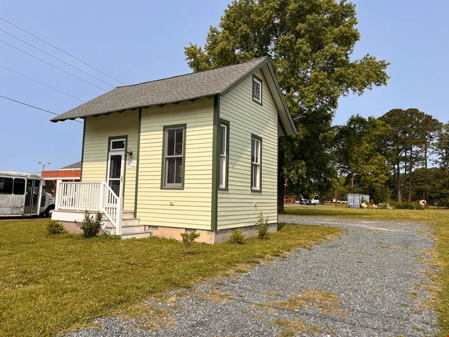 3444 Main St