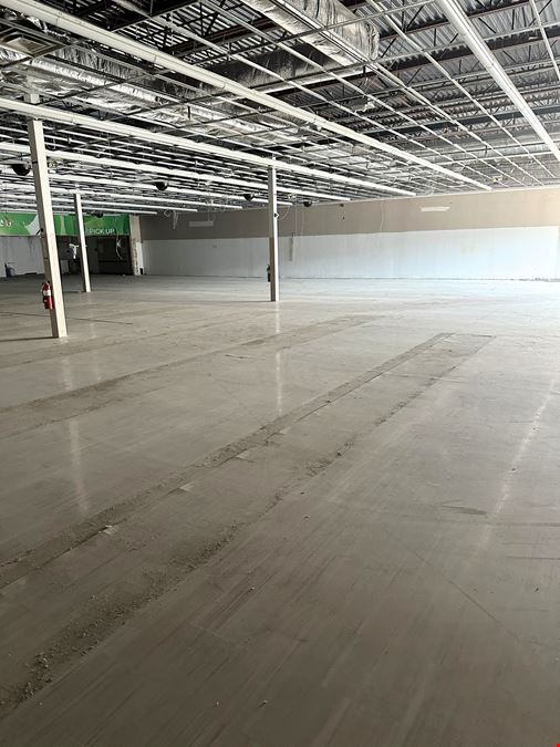18 Crystal Ave, Derry NH – Retail Space for Lease