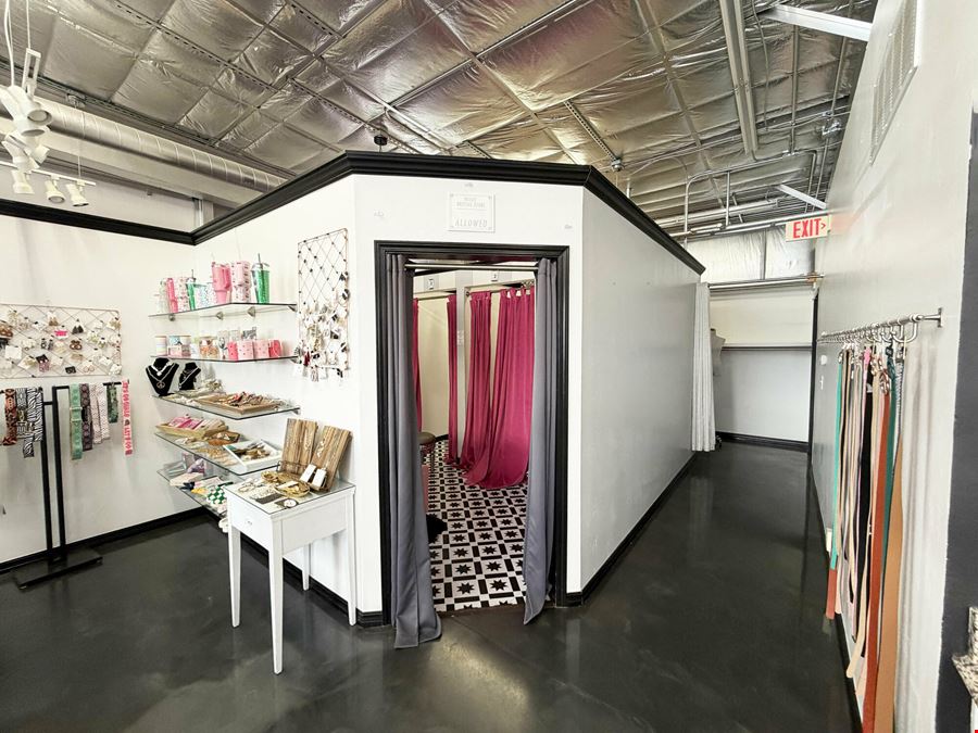 6200 Hillside Rd, Suite 400