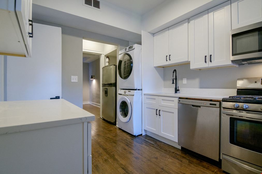 844 West Lakeside Place