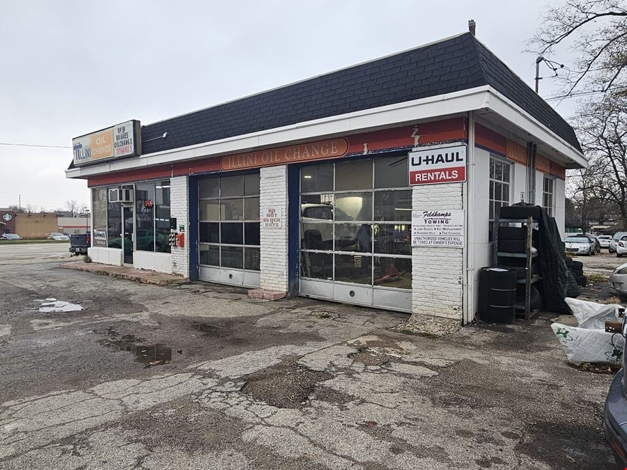 Downtown Urbana Vehicle Shop