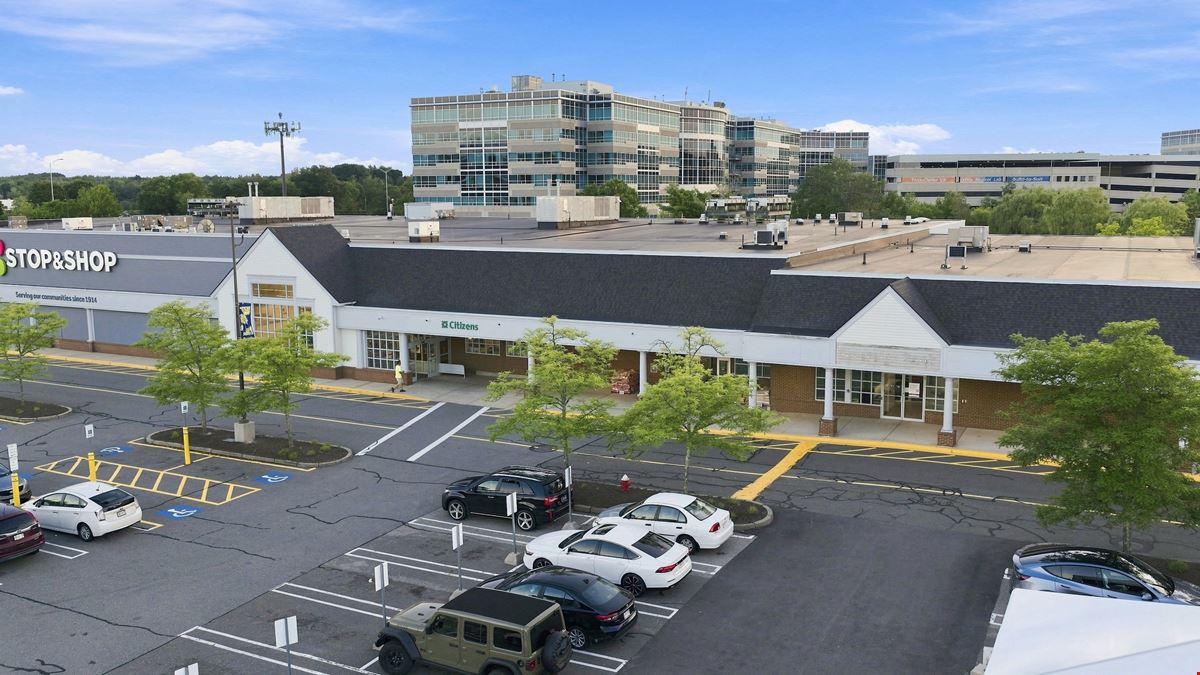 Woburn, MA - Main Street Shopping Center