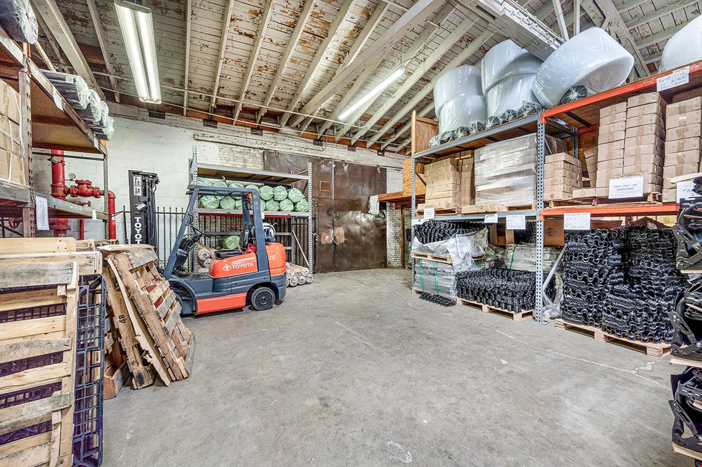 1520 E Slauson Ave