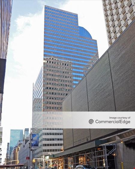 Preview of Retail space for Rent at 900 Third Avenue